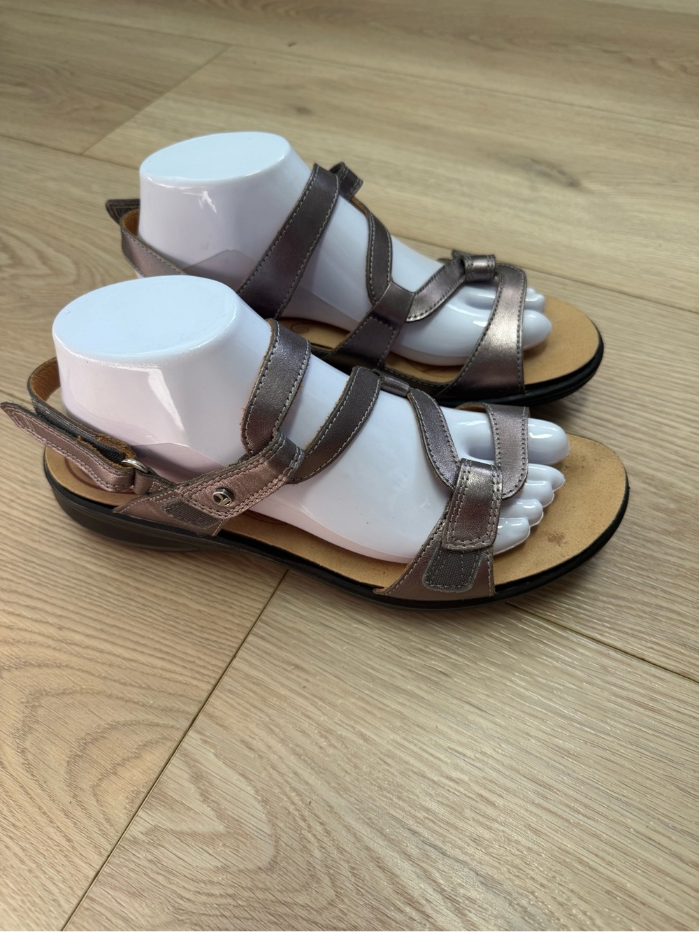 Revere Miami Gun Metal sandals feature adjustable hook-and-loop straps Women's 9